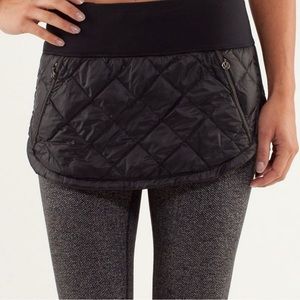 RARE Lululemon 800 power-fill premium goose down Hot Cheeks Skirt, Black, 6 🦄🤍